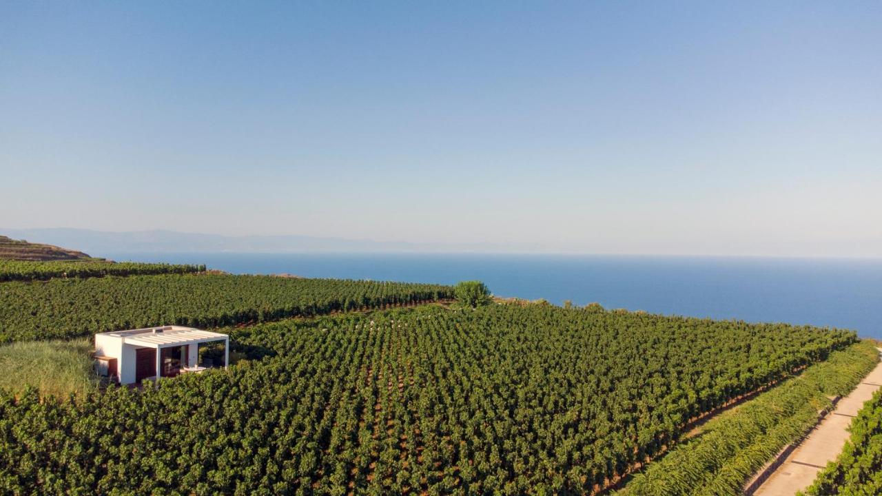 Tenuta Di Castellaro Winery & Resort Липари Экстерьер фото